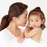 人口減少時代において、これから生まれてくる子孫のためにすみよいまち、国土を残したいという岩瀬都市開発研究所の願いを表したイメージ写真です。